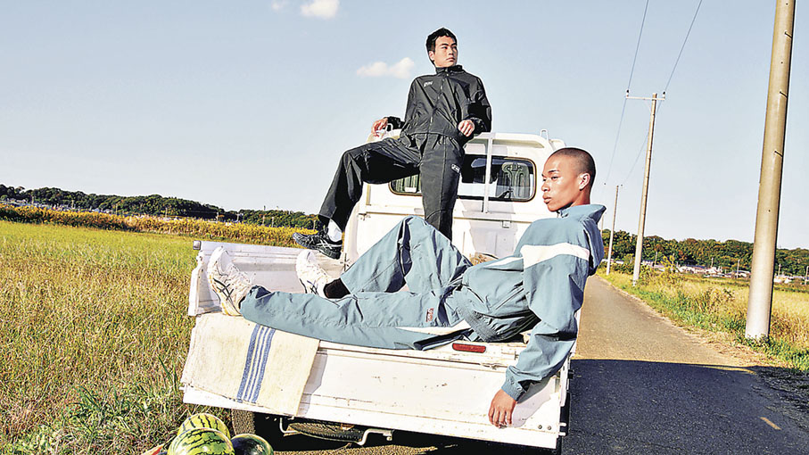 ■GEL-KAHANA TR NEXUS型格之餘更兼備戶外機能。