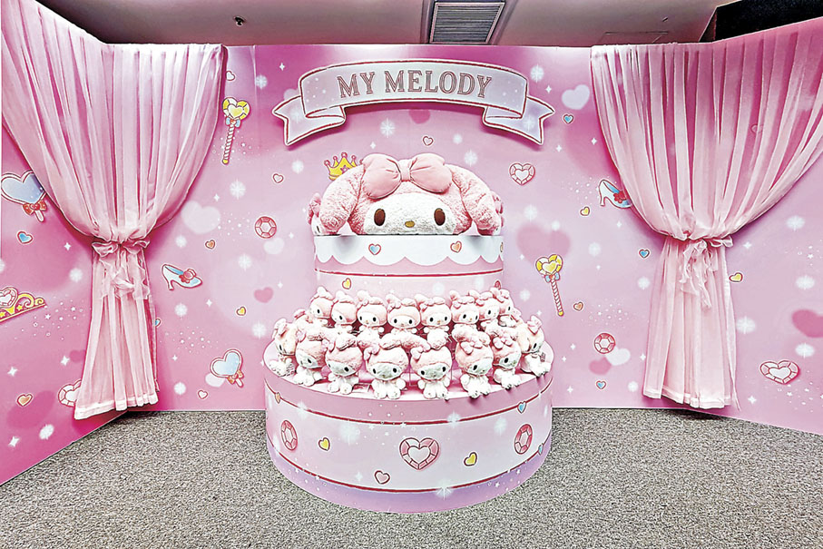 ■可愛的毛公仔蛋糕塔。