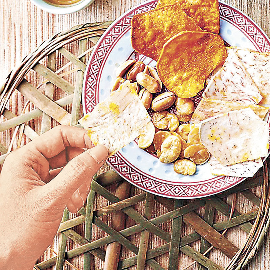 ■茶泡以番薯、芋頭、花生、蠶豆製成。