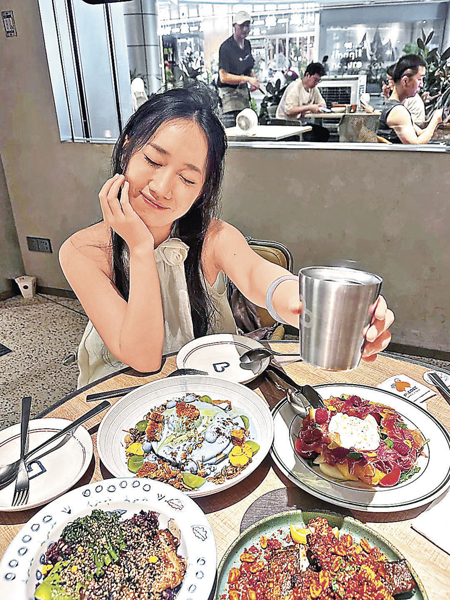 ■情侶北上拍拖並非一定嘆火鍋，食西餐更啱打卡。 小紅書@哈吉米