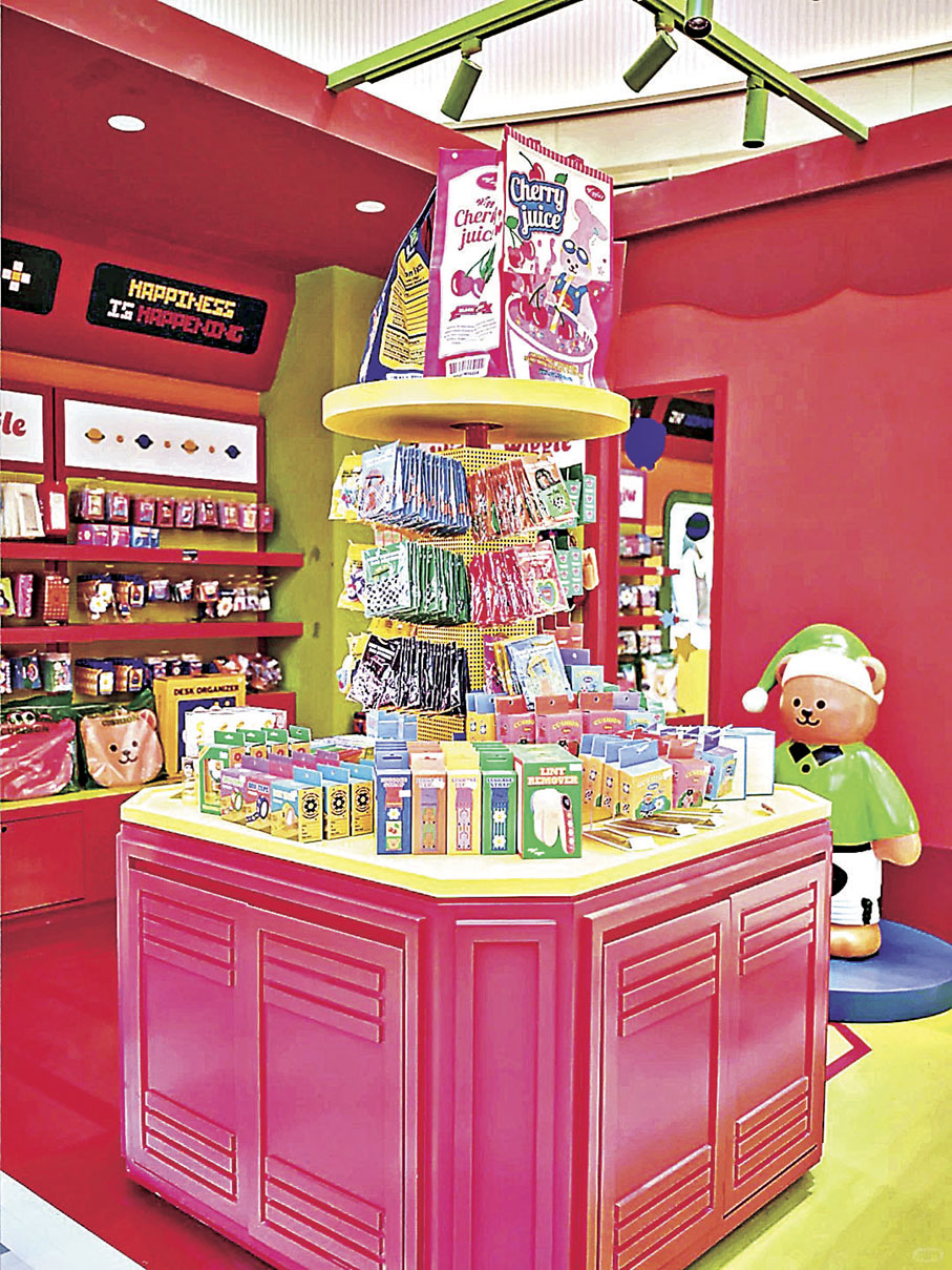 ■品牌各種飾品讓大家以色彩點亮生活。