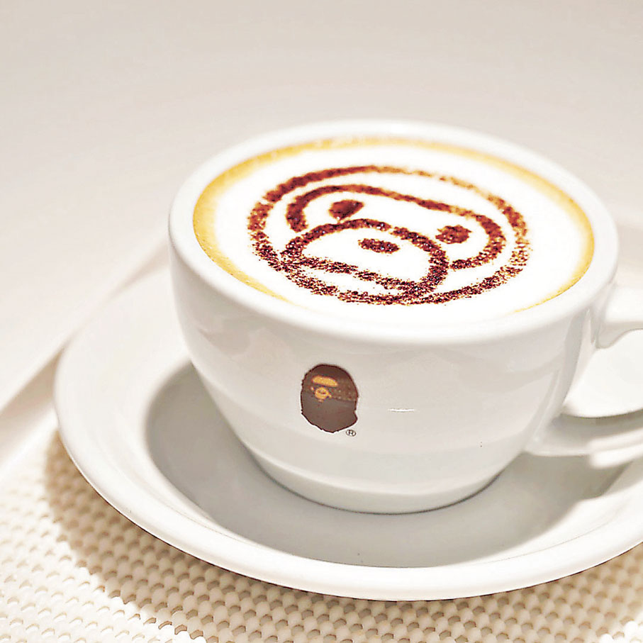 ■咖啡上的小猴子拉花。