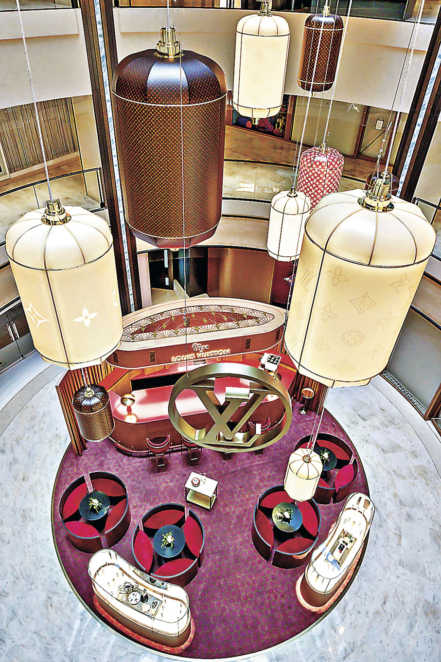 ■精緻Monogram燈籠。