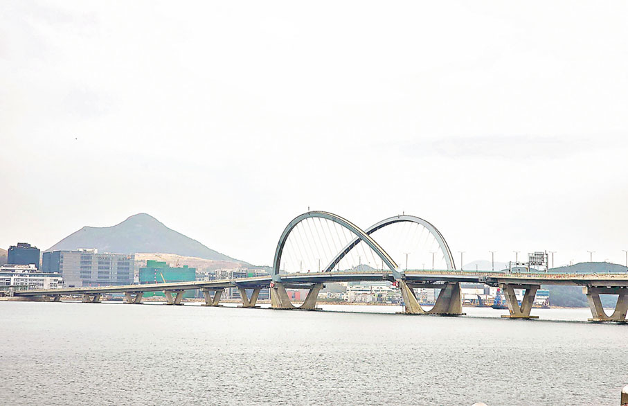 ■將軍澳南單車徑能遠眺跨灣大橋景色