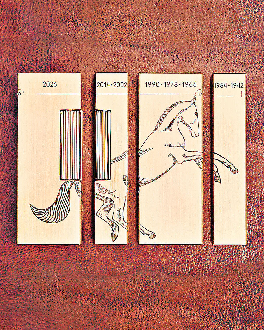 ■用雷射技術在黃銅材質上鐫刻駿馬線條。