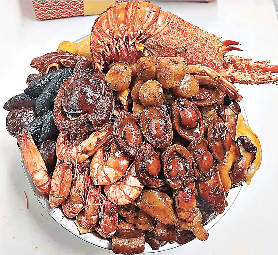 ■水記新春盆菜海味全部大大件，非常惹味。