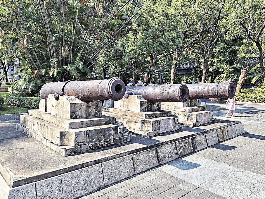■展館陳列了虎門炮戰時清軍迎戰英軍的鐵炮。  小紅書@Jiguang He