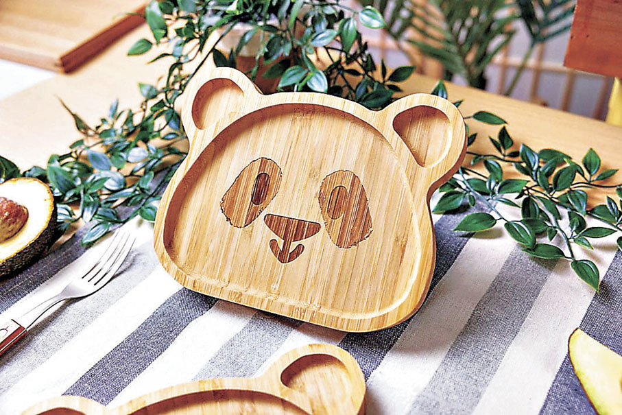 ■熊貓形狀沙律碟，實用又可愛。