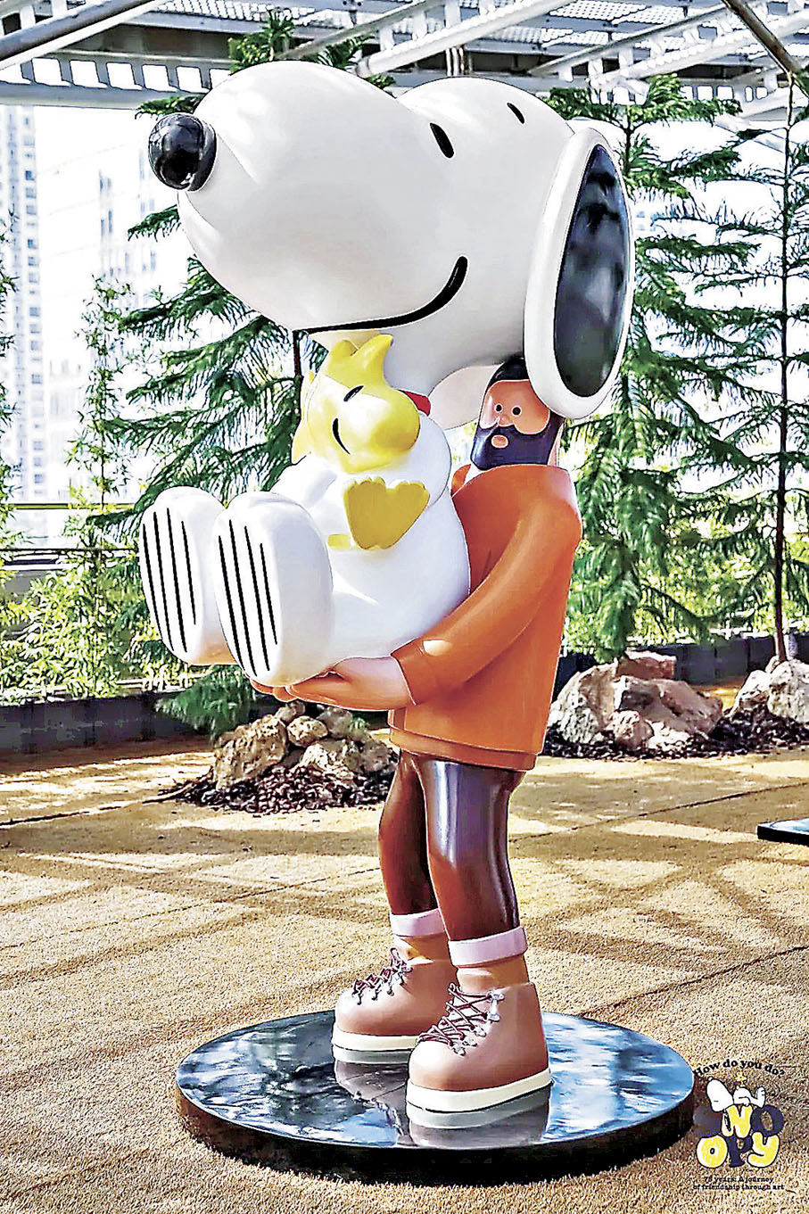 ■L5層的室外展區，在陽光與樹蔭的配合下更具氣氛。