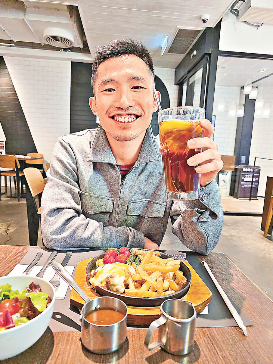 ■ASAP的漢堡扒與凍檸茶是潘啟情的最愛。