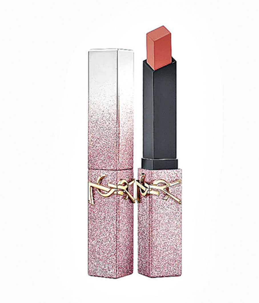 ■粉銀燦光系列唇膏如珠寶般閃耀。