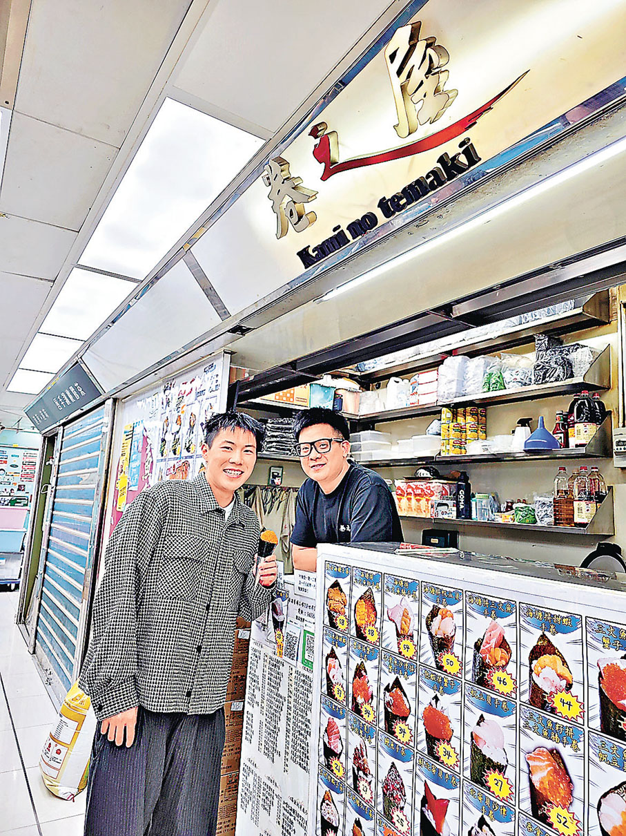 ■李卓耀是卷之屋十多年熟客。