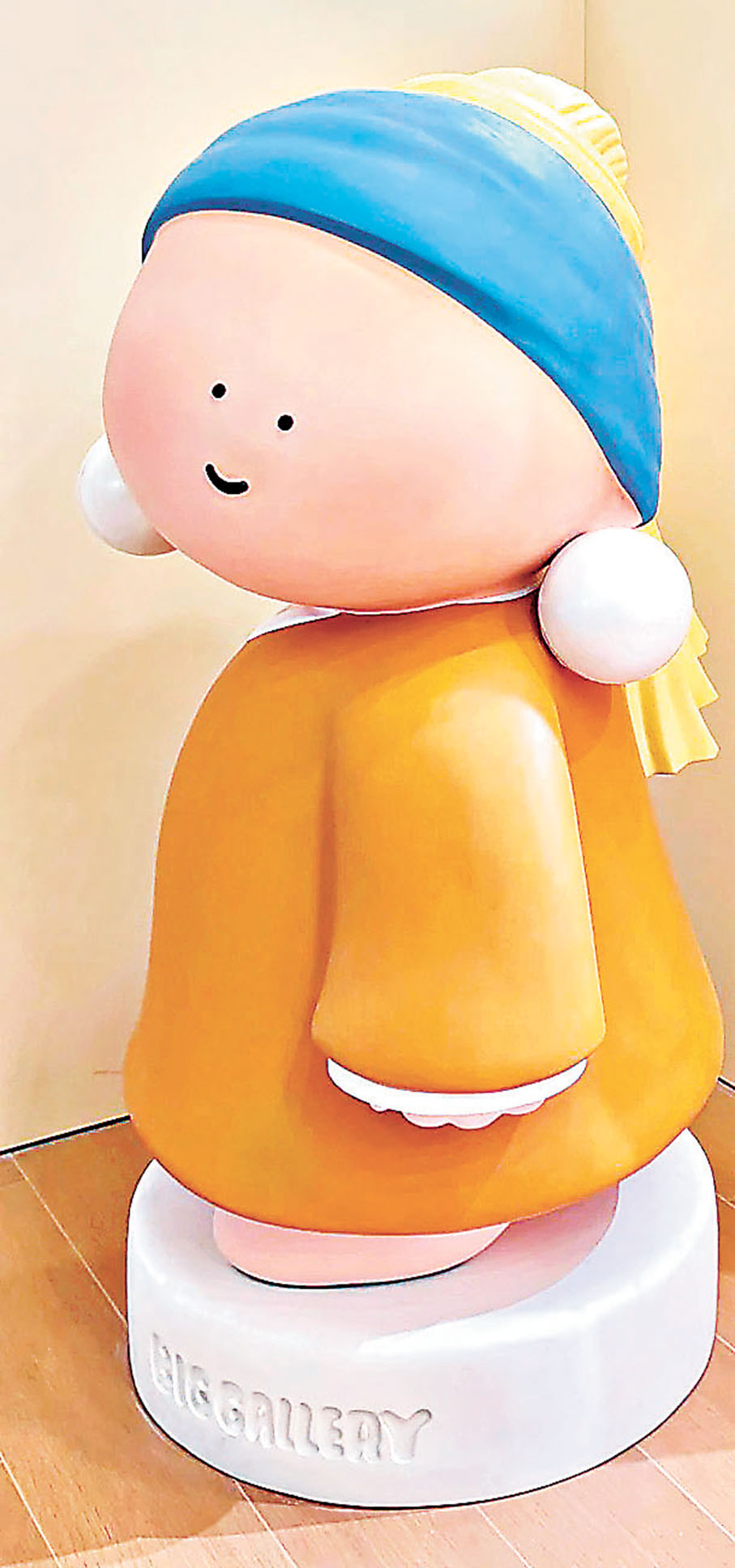 ■《戴珍珠耳環的少女》卡通雕像