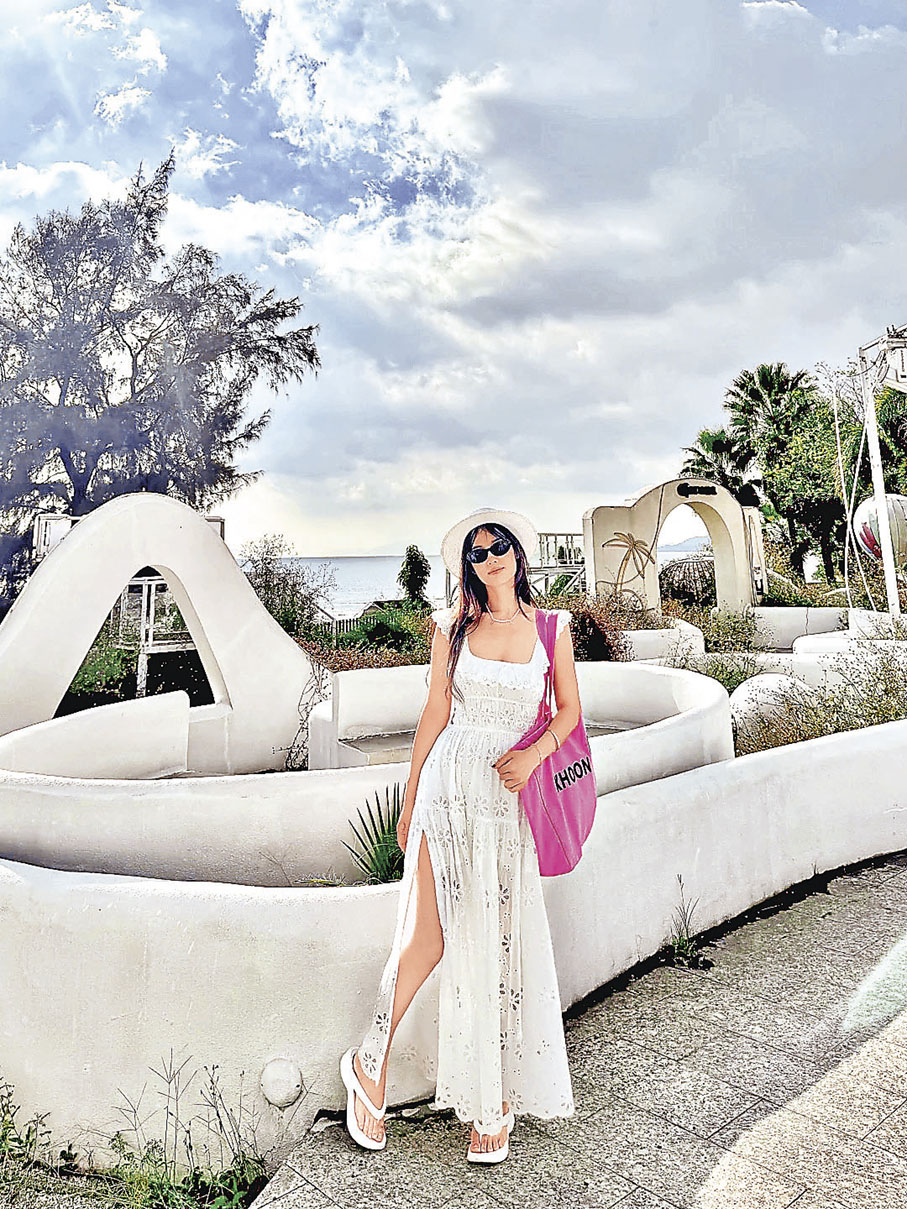 ■天朗氣清下在雙月灣的西班牙風情小鎮打卡最美。 小紅書@小酒窩U5f