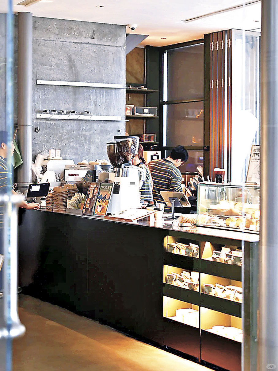 ■店家以木系融合工業風的新派裝修夠特色。