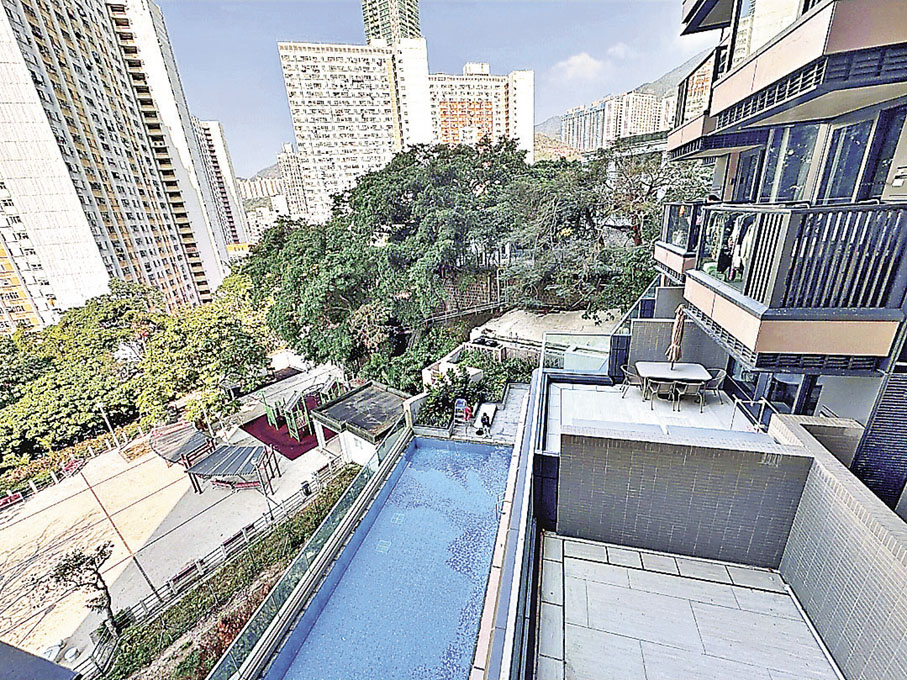 ■低層單位望對面樓景。