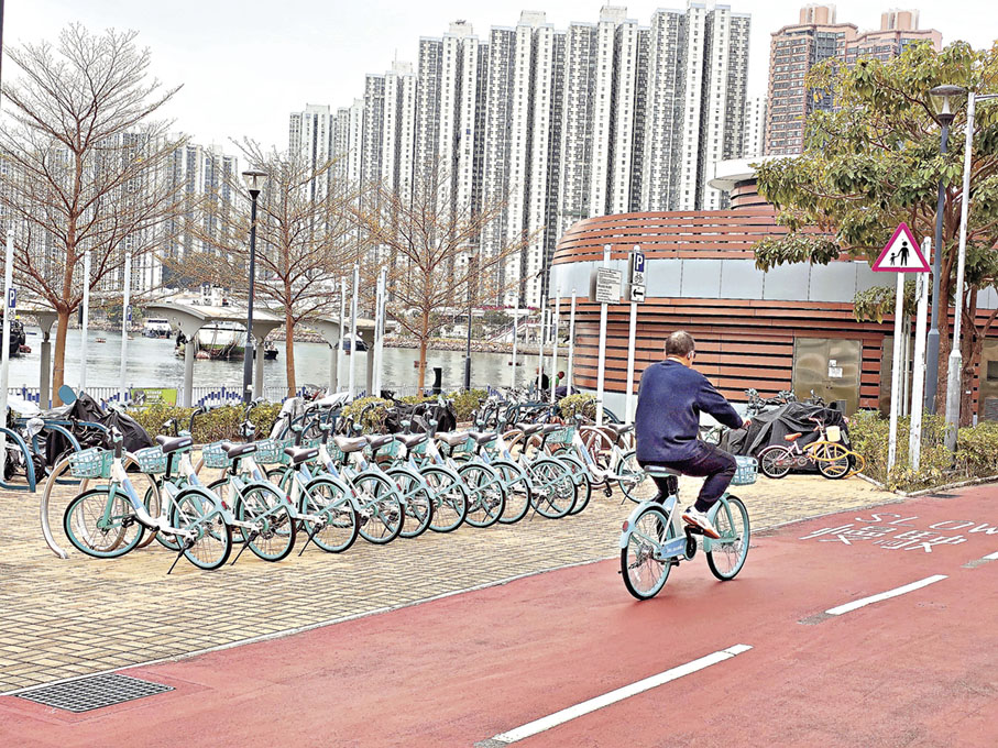 ■單車徑設有單車匯合中心，集合各種設施方便騎行人士。