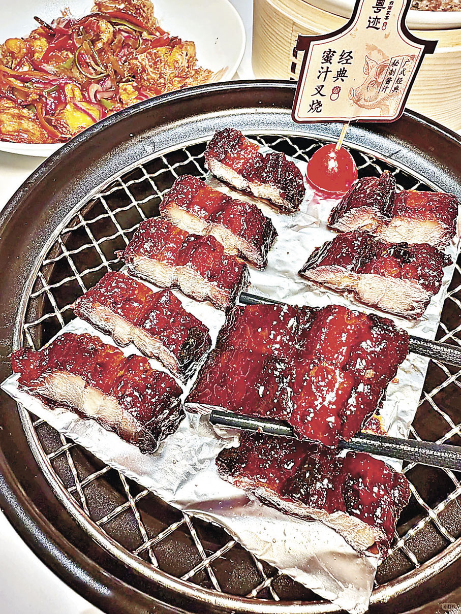 ■蜜汁叉燒色水靚兼肥瘦均勻，到店必點。  小紅書@減肥但干飯