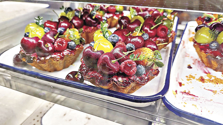 ■英式櫻桃巨塔