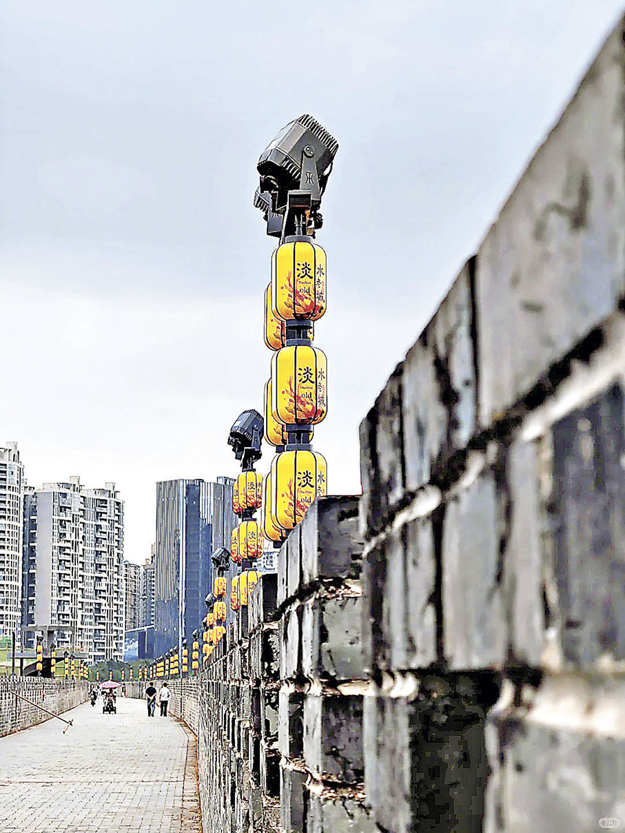 ■淡水老城的城牆在明代防禦倭寇。  小紅書@我青木先森