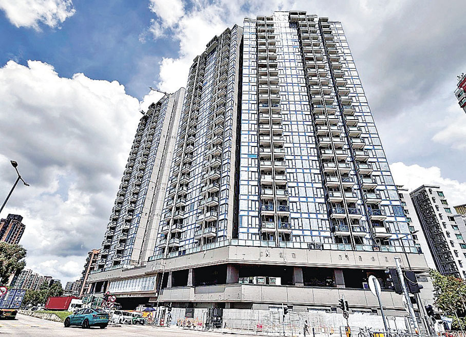 ■剛入伙不久的元朗新盤朗天峰一房戶，買家斥383萬承接。   資料圖片