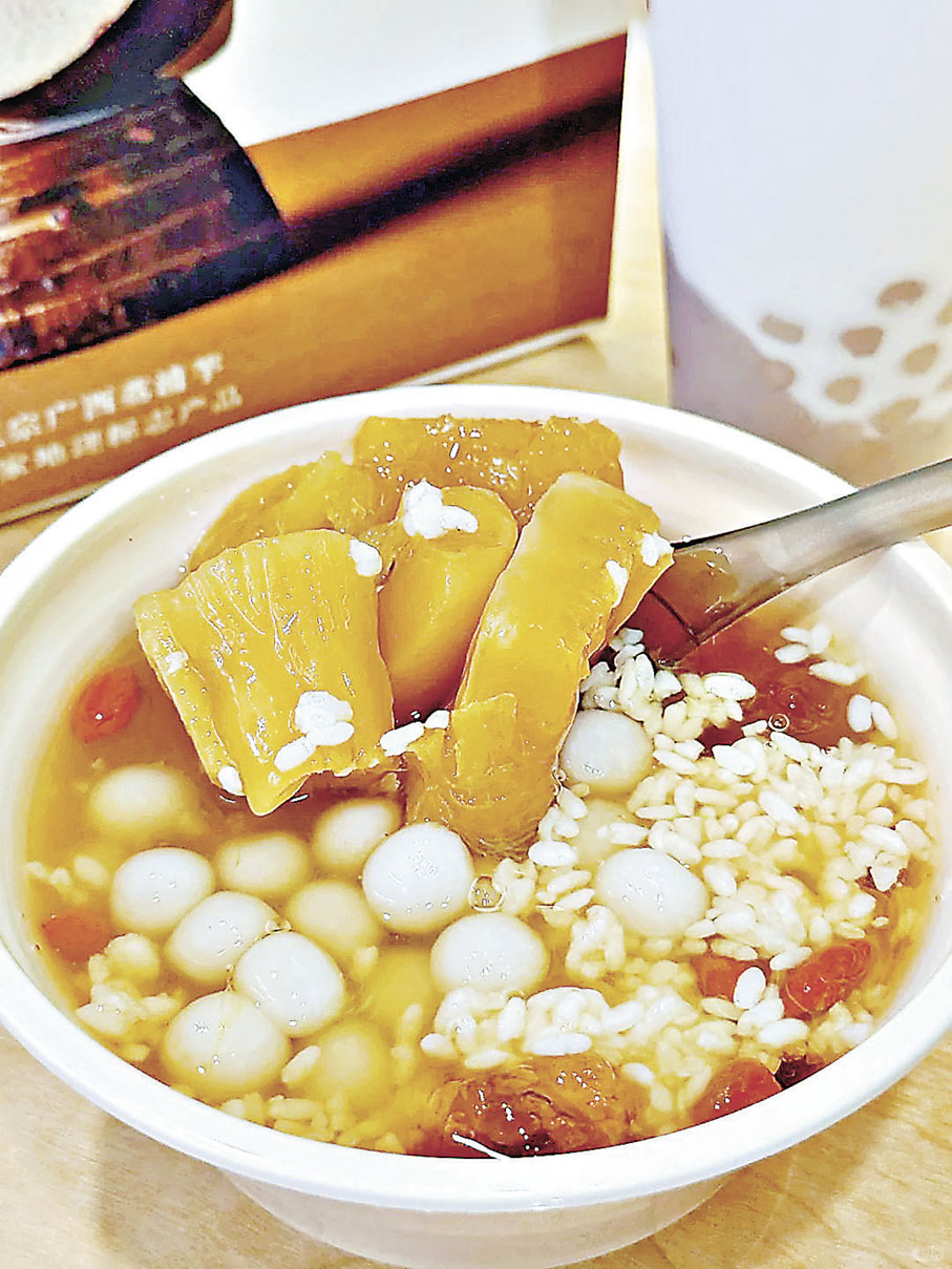 ■酒釀木薯小丸子暖笠笠又足料，養生之選。  小紅書@KARENA-排骨