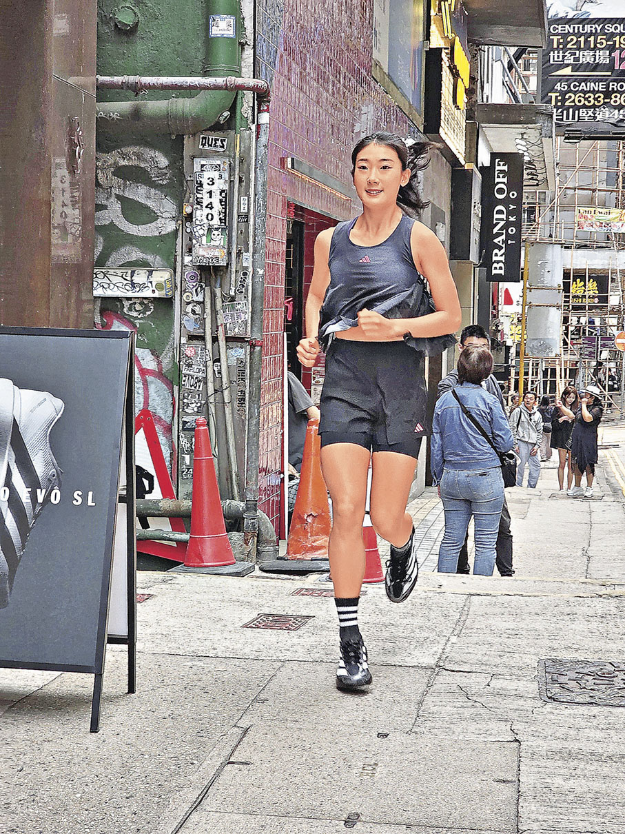 ■羅映潮指吐露港公路可以進行多種不同距離、速度及強度的訓練。