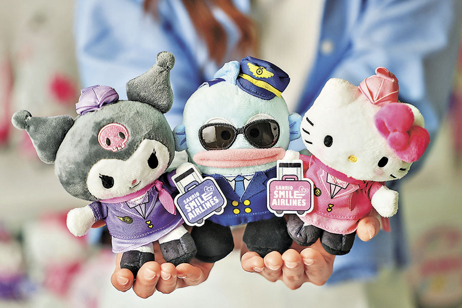 ■Sanrio角色換上飛行員套裝。
