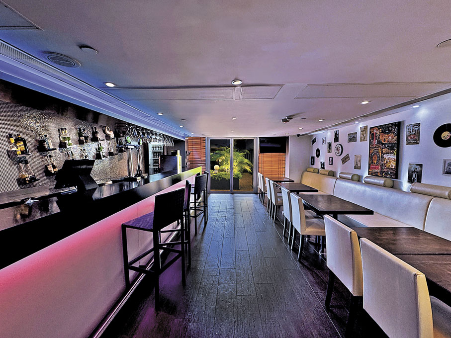 ■8度海逸酒店「池畔廊」