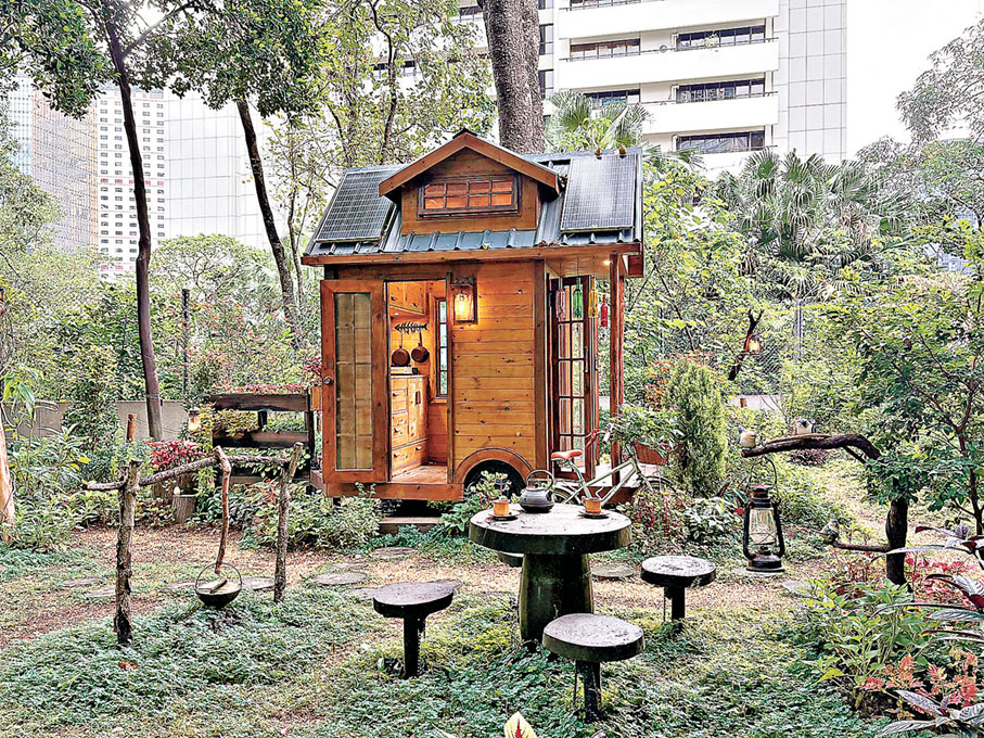 ■園圃中的小木屋。