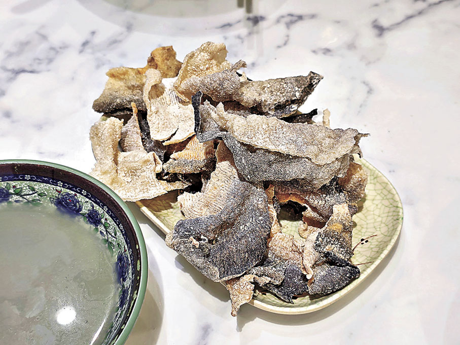 ■魚皮非常香脆。