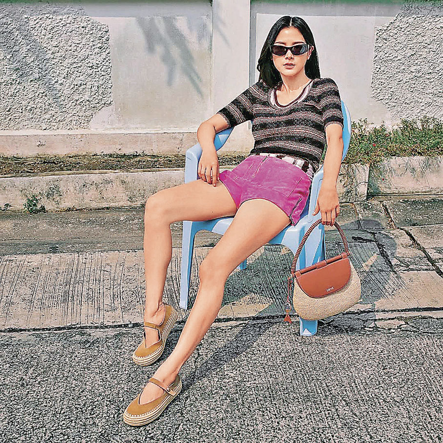 ■LOEWE請來Baifern平采娜演繹夏季系列。