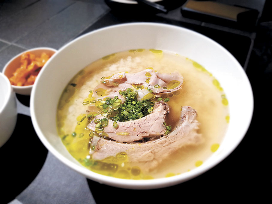 ■釜山豬肉湯飯必定要試。