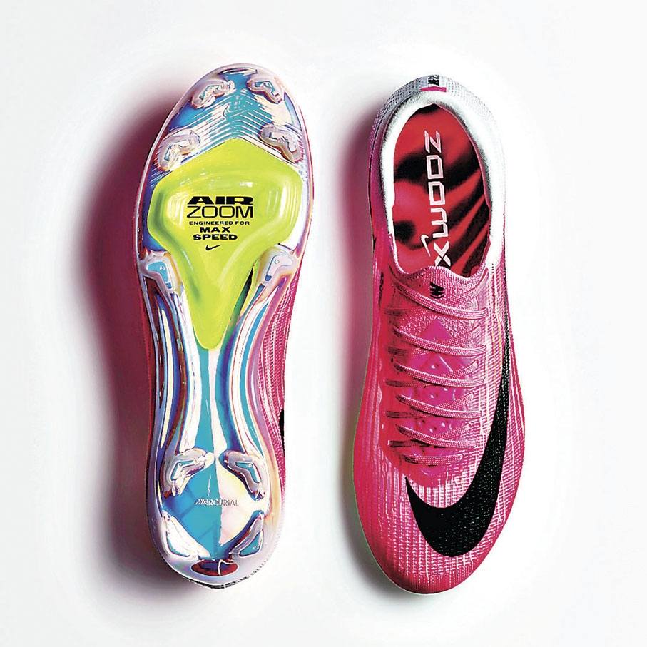 ■Mercurial Superfly 11於蹠骨下方有 Air Zoom 氣墊。