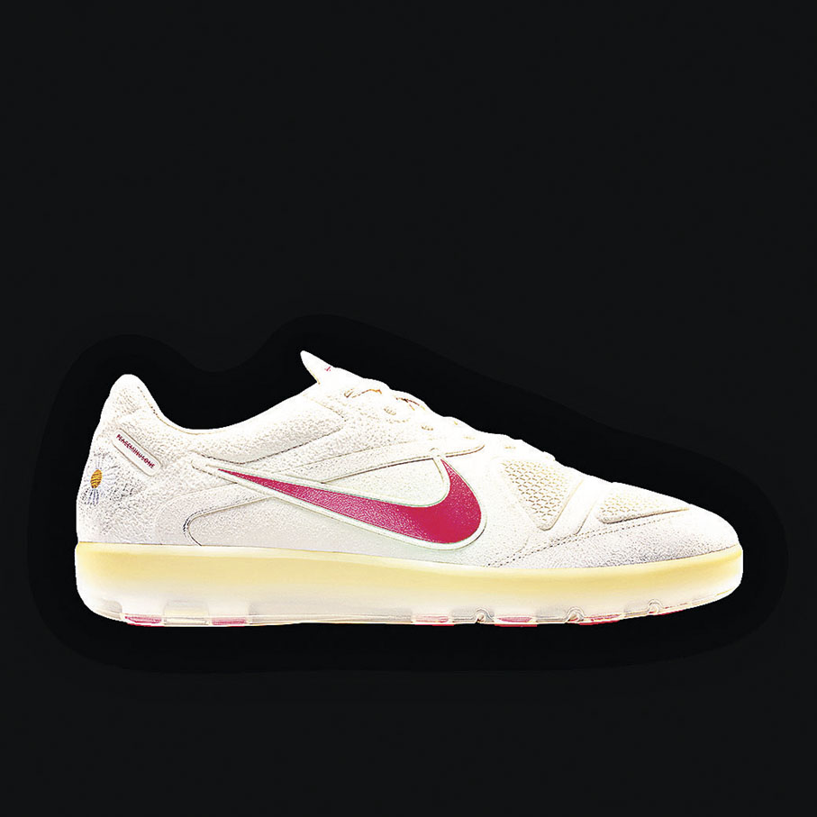 ■PEACEMINUSONE x Nike Cryoshot CTR360鞋款明亮而充滿玩味。