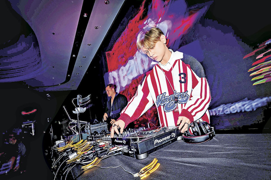 ■人氣DJ  DEANZ大癲現場打碟。