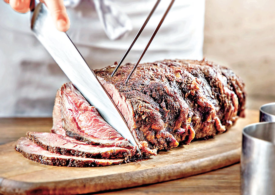 ■燒牛肉大大件肉汁豐腴。