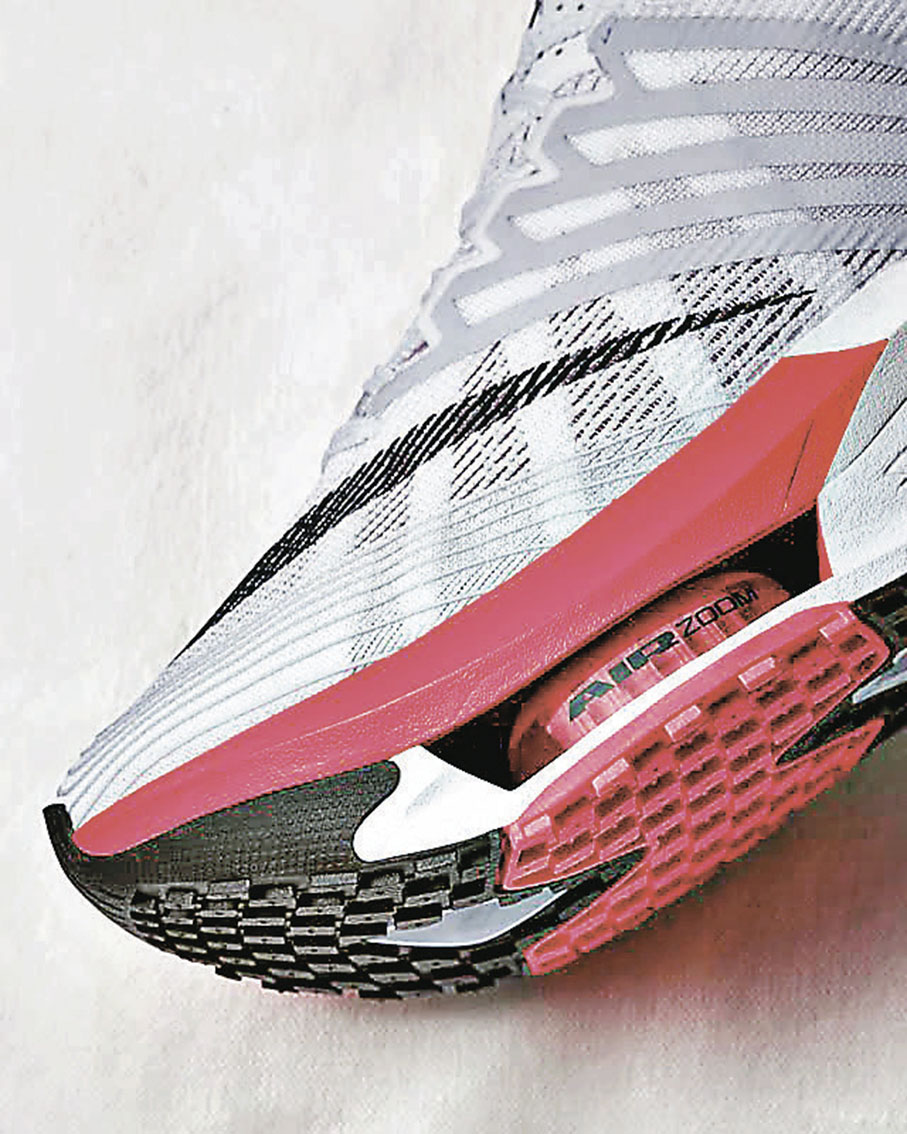 ■Nike Hybrid Fly 的前掌則使用 ZoomX 泡棉配合雙 Air Zoom 氣墊單元。
