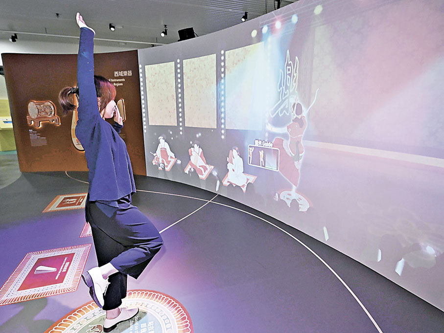 ■《歌舞昇平》隨大唐樂隊翩翩起舞。