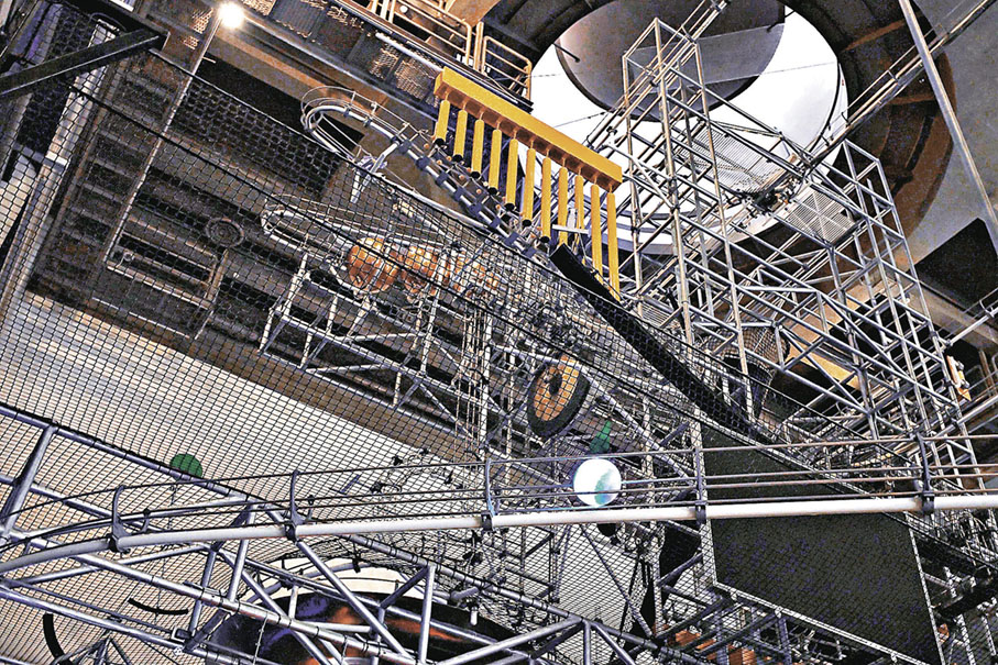 ■「鎮館之寶」能量穿梭機