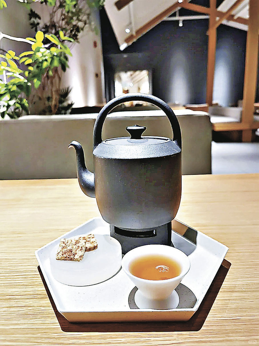 ■中式茶的茶具擺位也夠格調。 小紅書@月葉傾心