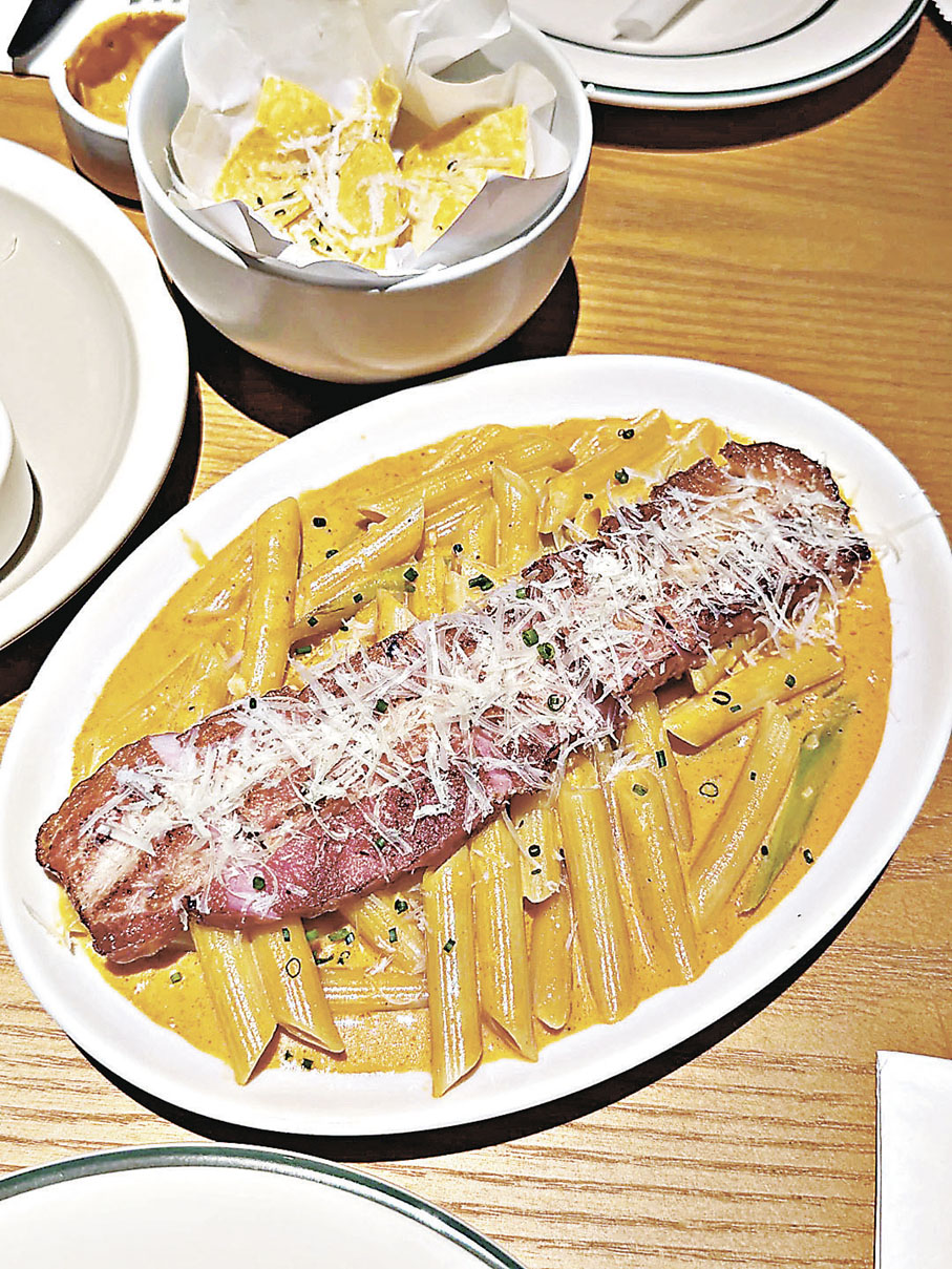 ■首爾辣奶油厚培根意麵令人食指大動。