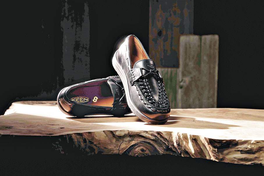 ■UNEEK LOAFER 中性全黑皮革款