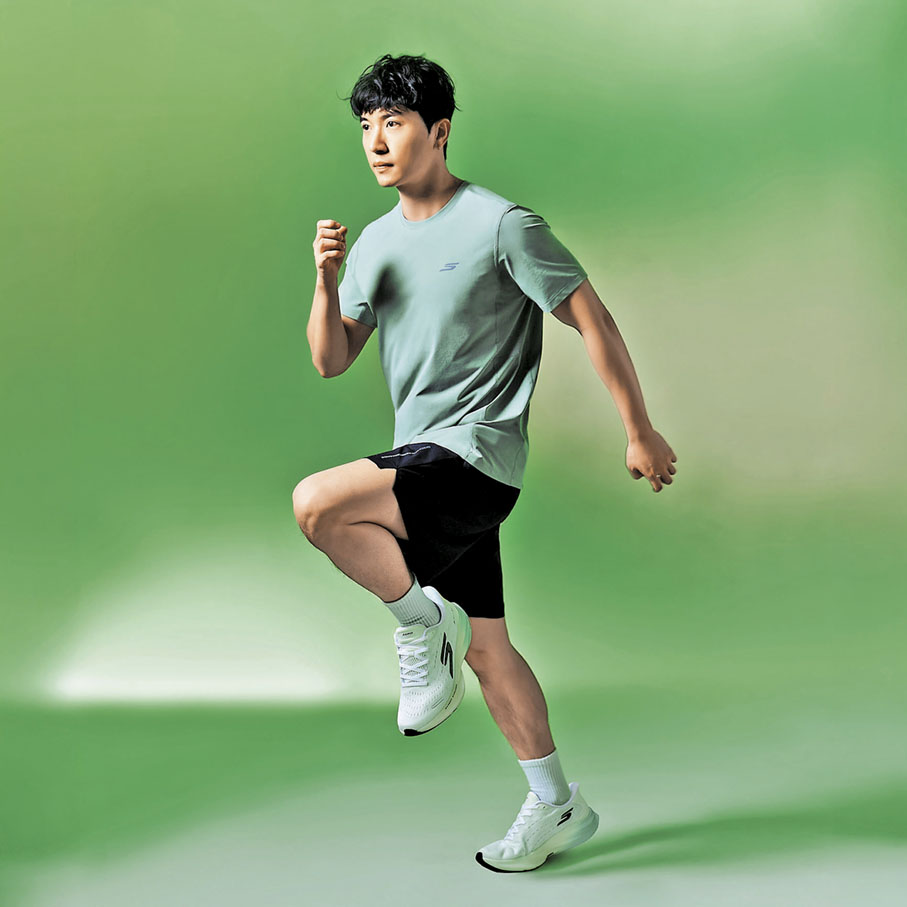 ■AERO SPARK Slip-ins，以輕盈、緩震與穩定見稱。