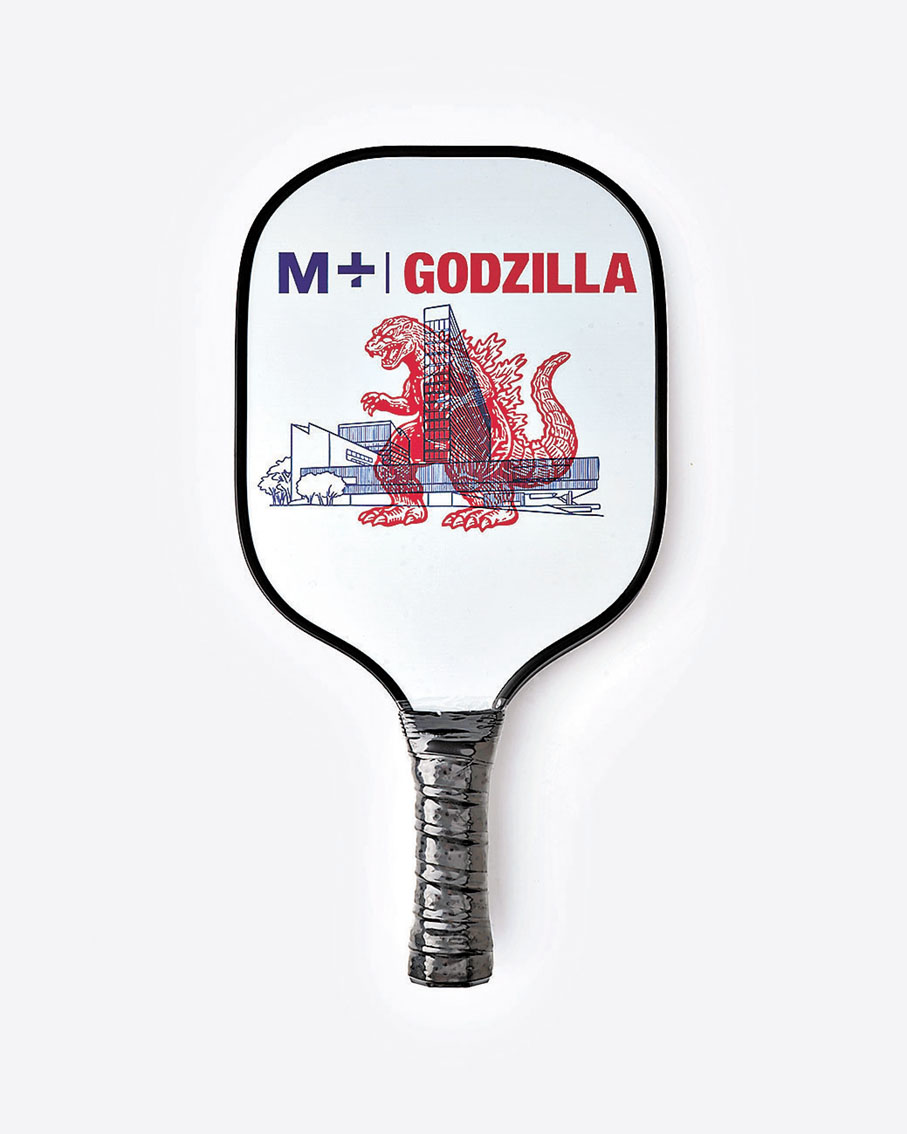 ■M+商店配合展覽特別設計具收藏價值的「哥斯拉」匹克球拍，定價780元。