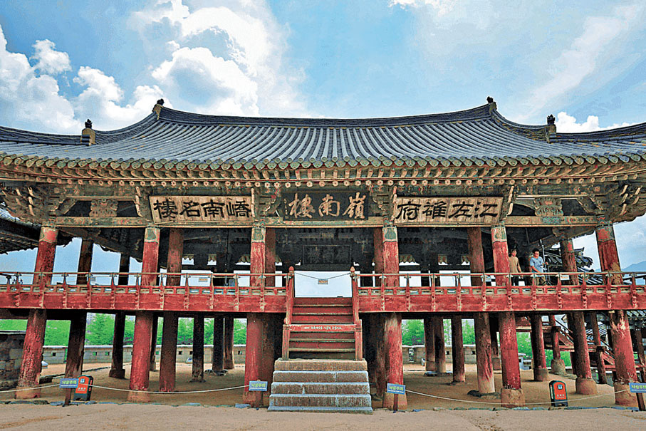 ■嶺南樓建築是古朝鮮新羅時期風格。