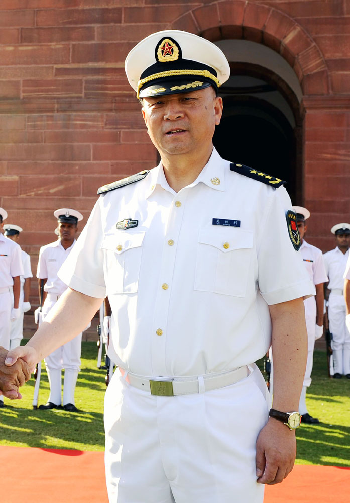 艦長將領引領海軍前航 - 大公報