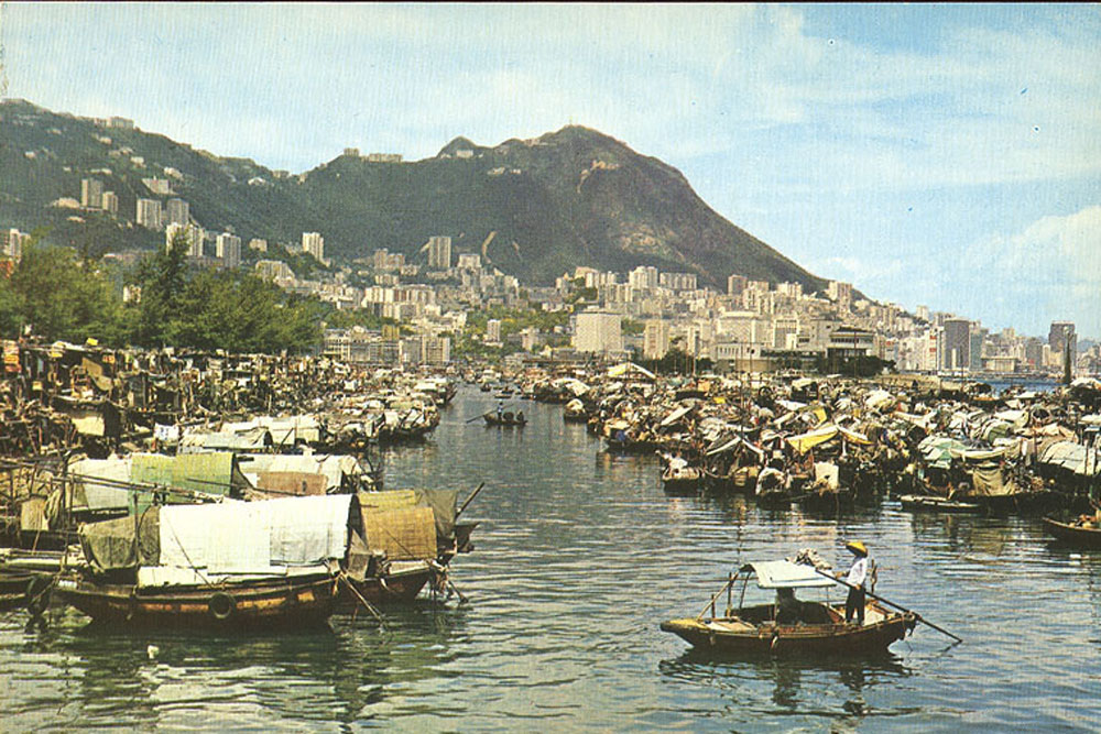 　　圖：上世紀六十年代的銅鑼灣避風塘