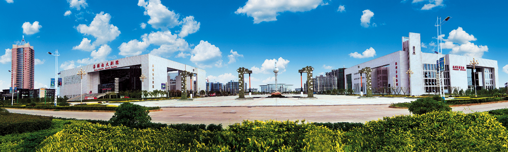 　　圖：氣勢恢宏的文化廣場