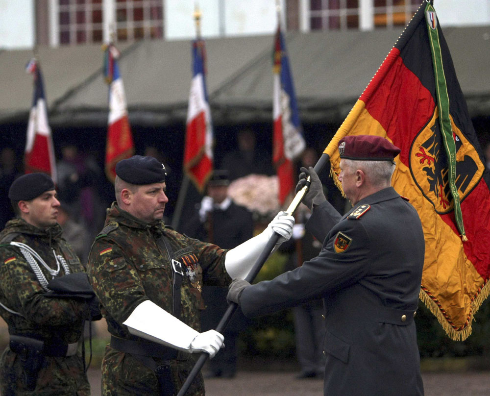 　　圖：德國一支作戰部隊10日進駐法國東部城市斯特拉斯堡 路透社